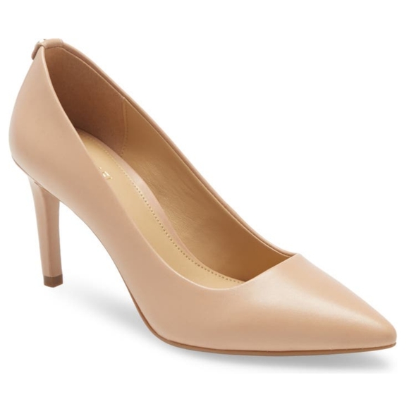 Michael Kors Dorothy Flex Pump - Picture 2 of 15